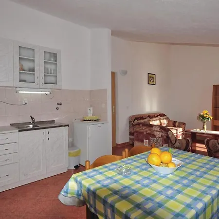 Apartment Amazing In With Kitchen
